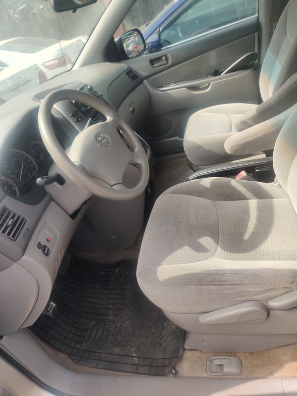 Thumbnail 5 of 2007 Toyota Sienna CE